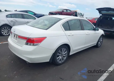 2011 Honda Accord 2.4 Ex-L from USA, damaged, VIN 1HGCP2F83BA087019